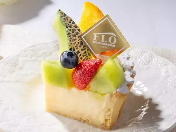 「【フロプレステージュ】メロンの贅沢タルトは初夏のご褒美にぴったり♡新作スイーツ3種が登場中。」の画像