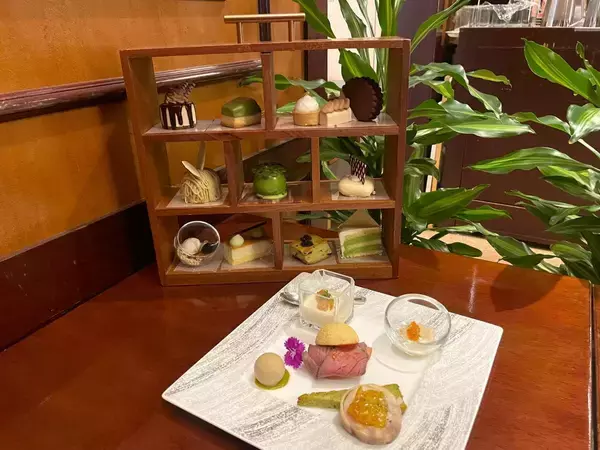 「苺＆お茶を3時間たっぷり満喫♡都内ホテルで味わえる最強コスパのアフタヌーンティーに春到来《編集部レビュー》」の画像