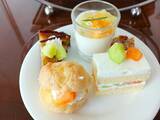 「シュークリームとフリーフローに感動♡小田急ホテル夏の「メロンアフタヌーンティー」を実食レポート」の画像6