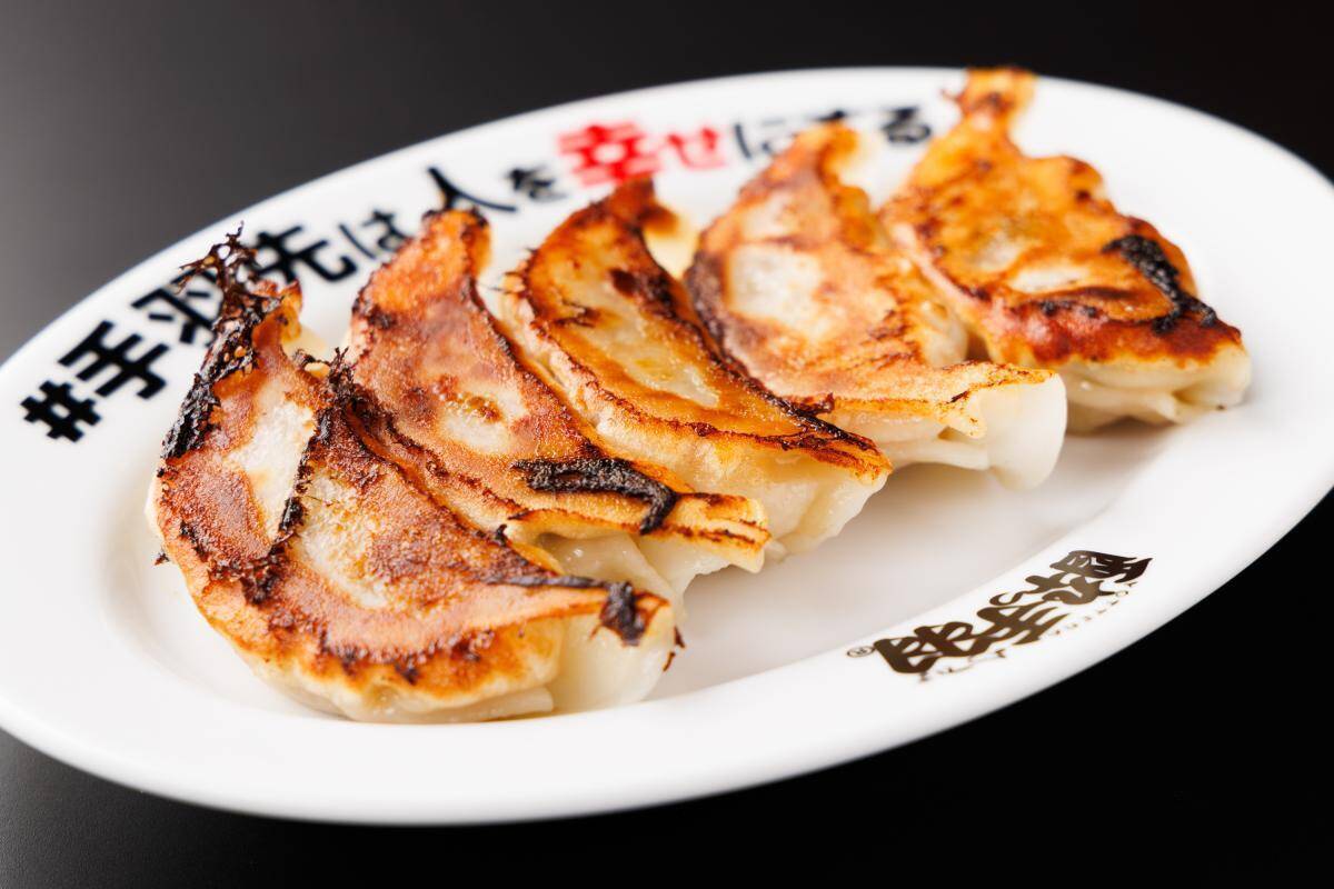 3月8日限定で「伝説の餃子」649円→38円に！居酒屋革命 酔っ手羽の「伝説の餃子」がお得に食べられるキャンペーン開催するよ。