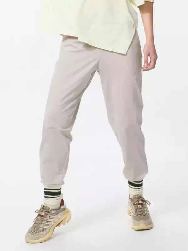 「【ユニクロ最新チラシ】ゴールデンウィークを爽やかに乗り切る初夏アイテムがお得！上質リネンアイテムやブラトップなどが値下げ中《4月23日まで》」の画像