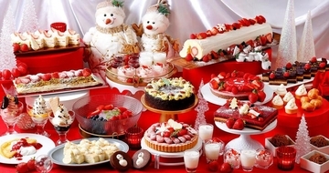 ストロベリーフェアの第一弾はクリスマスの雰囲気たっぷり