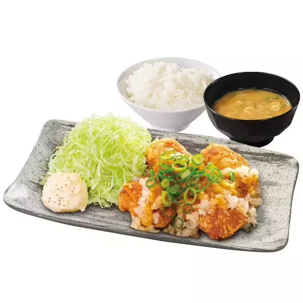 「【からやま】定食4品税抜160円引き＆単品からあげ税抜110円引き！7月30日までお得な「夏の感謝祭」開催中。」の画像