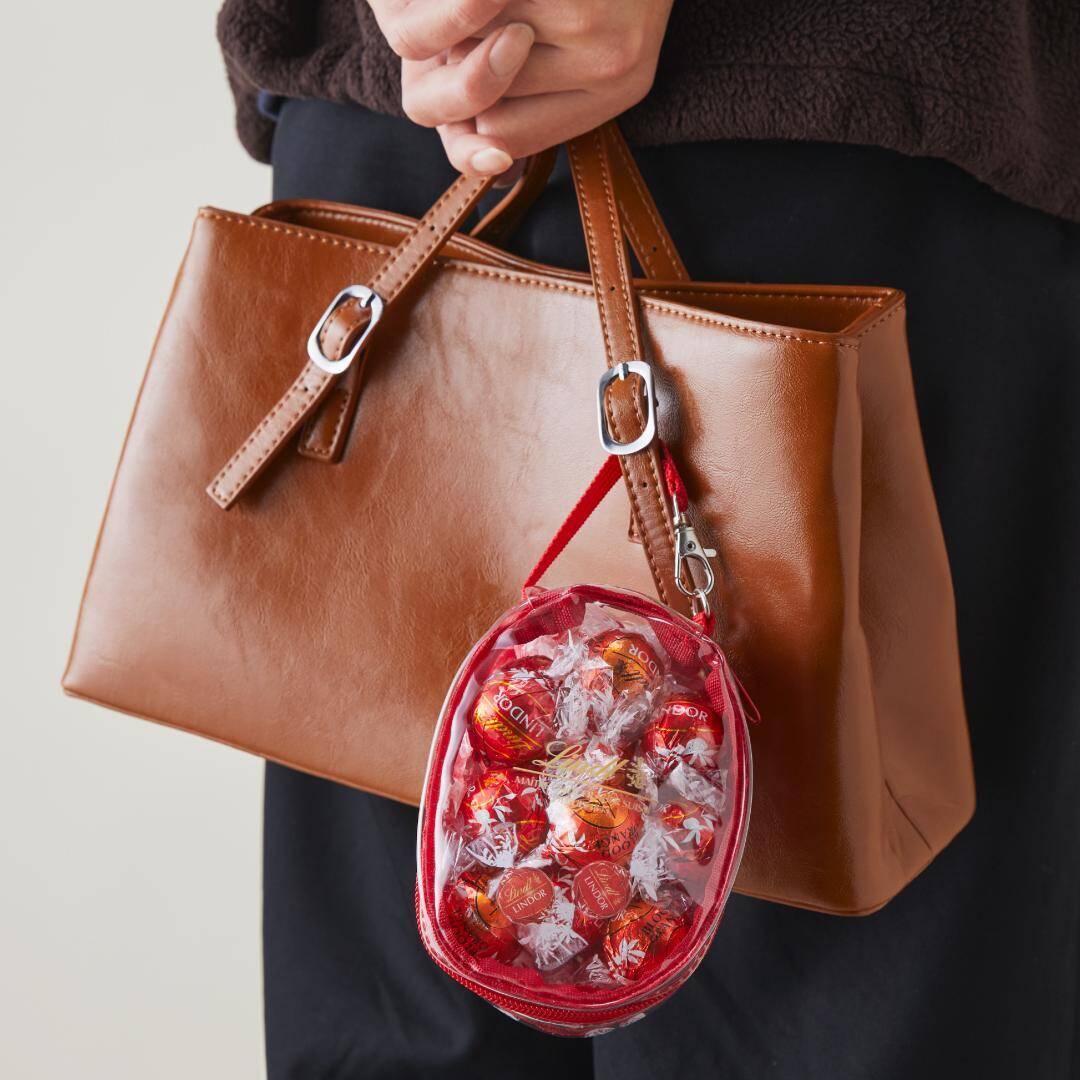 【リンツ】チョコ詰め放題がパワーアップ！ 6色から選べるポーチが登場。《5月31日まで》