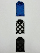 「コンプしたくなる」と話題の"通称ギャルソンお守り"、早くも再び全色欠品。公式SNSは入荷の予定があることを発表。