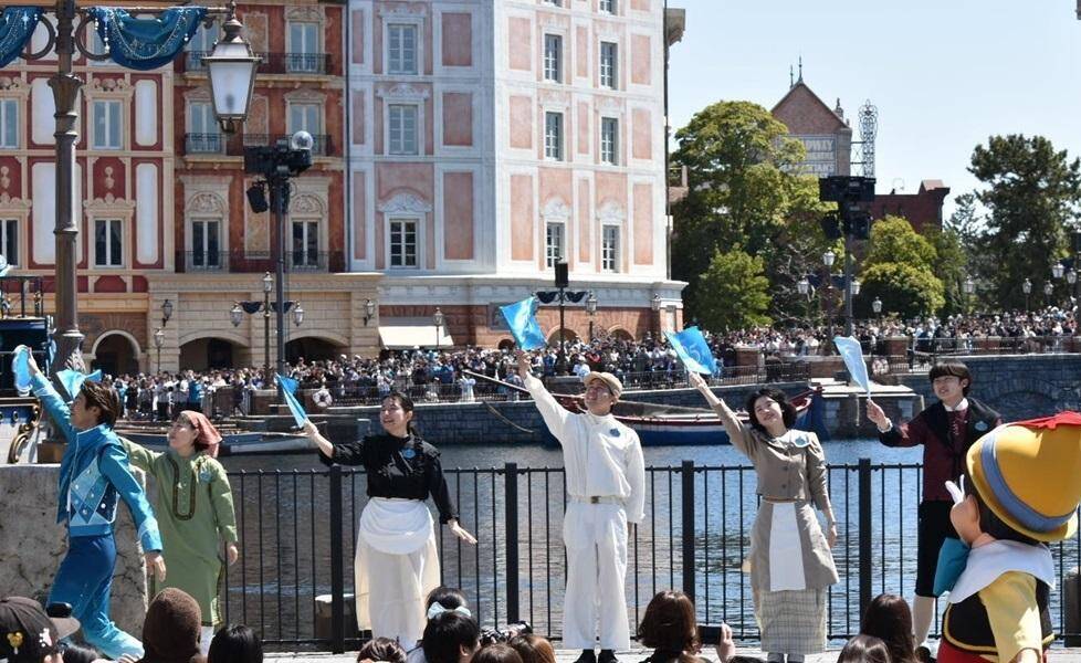 東京ディズニーシー25周年は"ジュビリーブルー"のきらめきに染まる♡ショーや映える空間に大興奮！見どころを予習《編集部レポ》