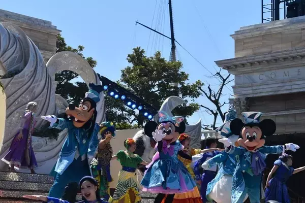 「東京ディズニーシー25周年は"ジュビリーブルー"のきらめきに染まる♡ショーや映える空間に大興奮！見どころを予習《編集部レポ》」の画像