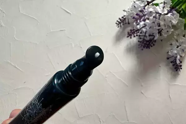 「【エイジングケア】気になるしわ・シミ悩みにアプローチ！直塗りしやすい「リンクルターン」の新作美容液を使用レビュー」の画像