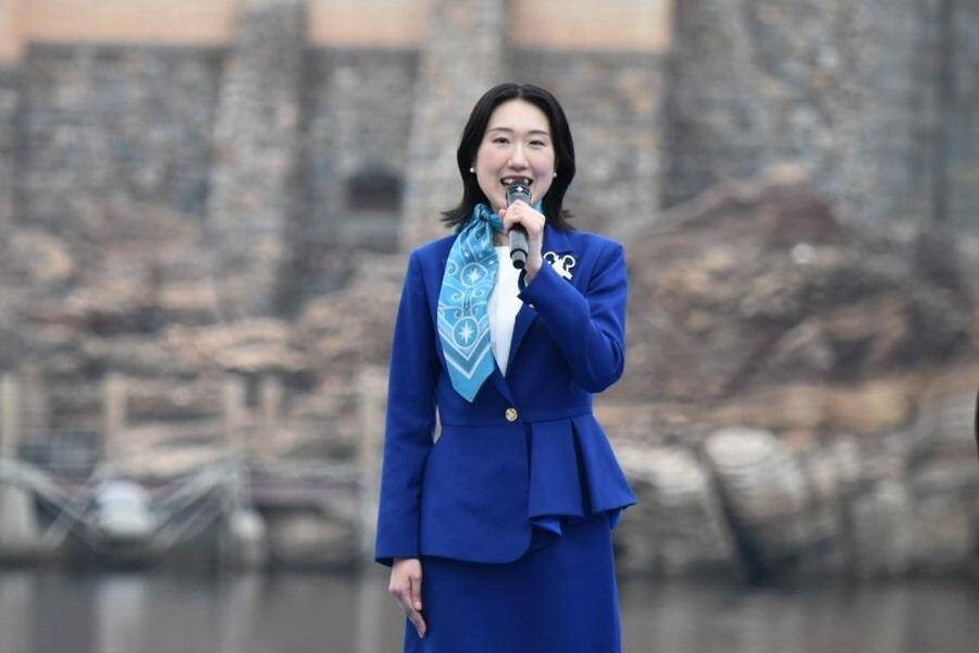 【東京ディズニーシー25周年】ディズニーの仲間たちも集まった「オープニングセレモニー」でジュビリーブルーに染まる♡祝祭の開幕宣言をレポ。