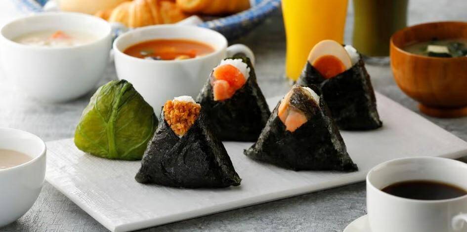 東横インの無料朝食、通称おにぎりビュッフェが話題。「朝から5個も」「理想のビジホ朝食」