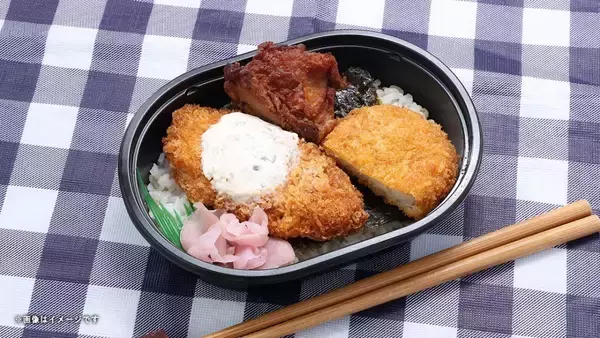 「【ローソンストア100】8月の新商品は「悪魔のおにぎり」に「ミニ海苔弁当」、スイーツまで！新作全種紹介するよ～。」の画像