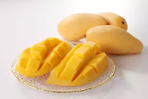 「メロン＆マンゴー食べ放題が主役♡スイパラで"旬の交代期"を楽しめるフルーツ食べ放題の新コースが登場《4月25日から》」の画像