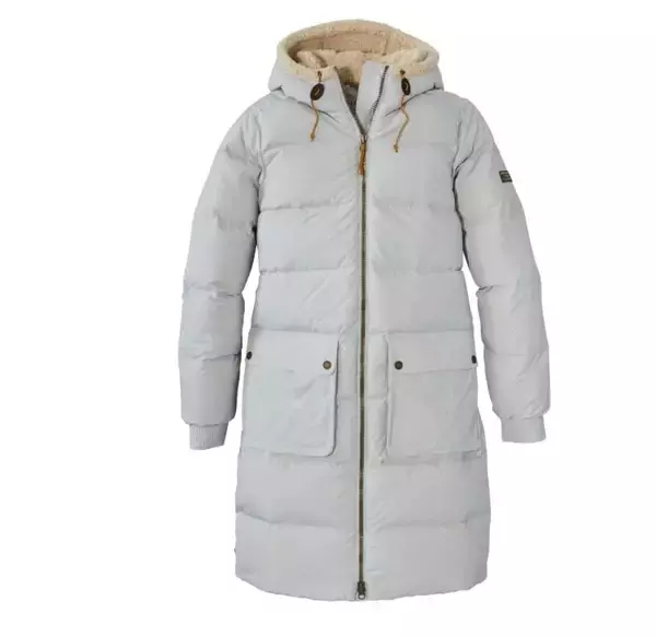 高市早苗首相の着用ダウンが「めちゃくちゃ素敵なんだけど」またもや"サナ活"？SNSで話題→ブランド特定か