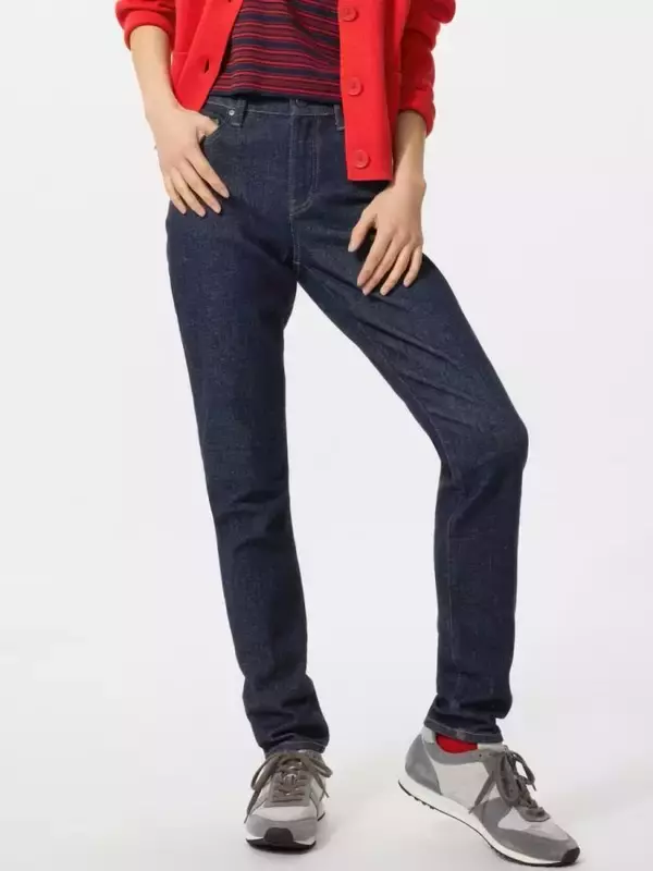 「【ユニクロ最新チラシ】定番人気のスウェット・ワイドパンツ・ジーンズなどが特価！春の準備をオトクに始めるチャンス。」の画像