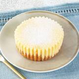 「【セブン】3月10日以降発売の注目商品5選。とみ田監修ラーメンに和風フライドチキンも！」の画像1