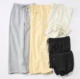 「【GU】今なら全部1990円で買えちゃう！休日のカジュアルコーデに大活躍するアイテム3選」の画像1