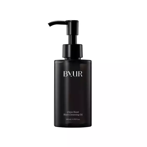 「銀座ロフトで「ByUR（バイユア）」POP UP開催中！5500円以上購入でポーチもらえる♡新作クレンジング＆洗顔の先行販売も必見。」の画像