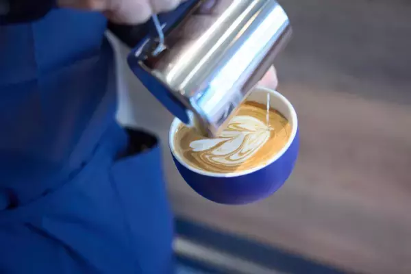 「【東京ミッドタウン】デロンギの淹れたてコーヒーを無料で試飲！コーヒー好きならお得すぎるイベントが5月29日～31日に開催。」の画像
