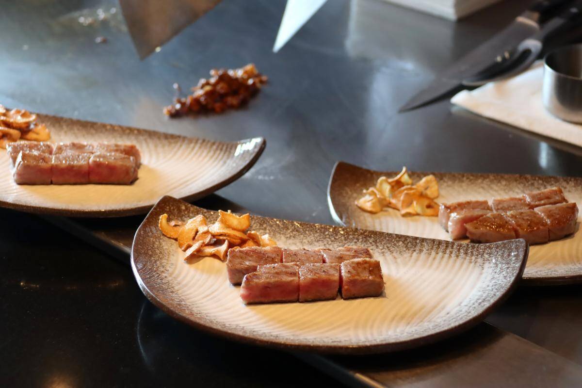【都内の贅沢ランチ】ホテル最上階の鉄板焼レストラン、平日WEB予約限定プランが仲間入り。極上の美味しさ＆眺望でお値段以上すぎた。《編集部レビュー》