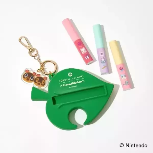 「【ファミマ×あつ森】コラボキャンペーン開始！限定ソックスにコスメ、可愛すぎるグッズがたくさん♡」の画像