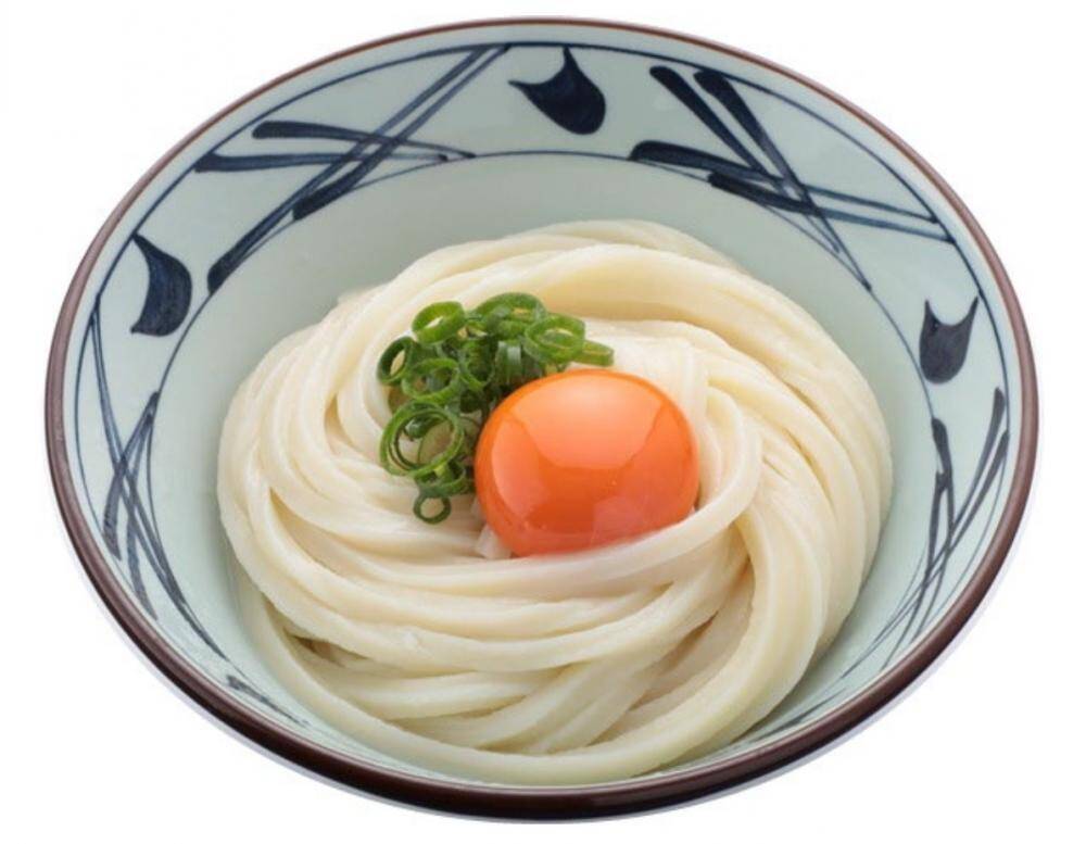 【丸亀製麺】「釜玉うどん」購入で一杯無料でもらえる！25日～27日は2人でうどん食べよ。