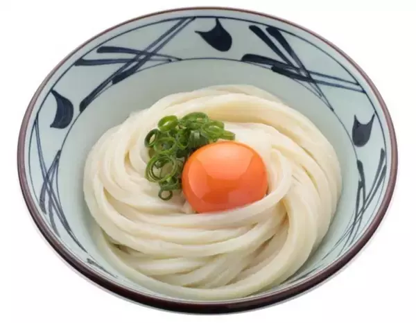 「【丸亀製麺】「釜玉うどん」購入で一杯無料でもらえる！25日～27日は2人でうどん食べよ。」の画像