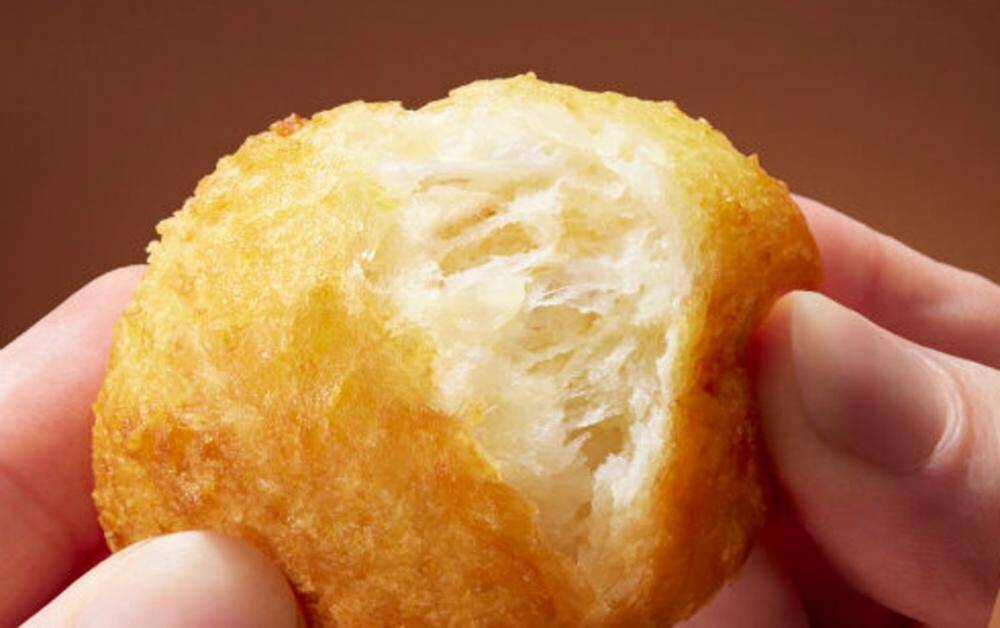 丸亀製麺の「うどーなつ」が1週間限定で3個増量中！3月2日までは「ベリーベリーディップソース」の無料プレゼントも。