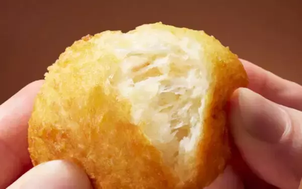 「丸亀製麺の「うどーなつ」が1週間限定で3個増量中！3月2日までは「ベリーベリーディップソース」の無料プレゼントも。」の画像