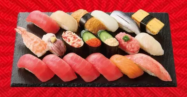 「1貫あたり約67円！小僧寿しで、人気ネタをたっぷり味わえる「超得バリュー盛フェア」1月24日から土日の4日間限定で開催」の画像