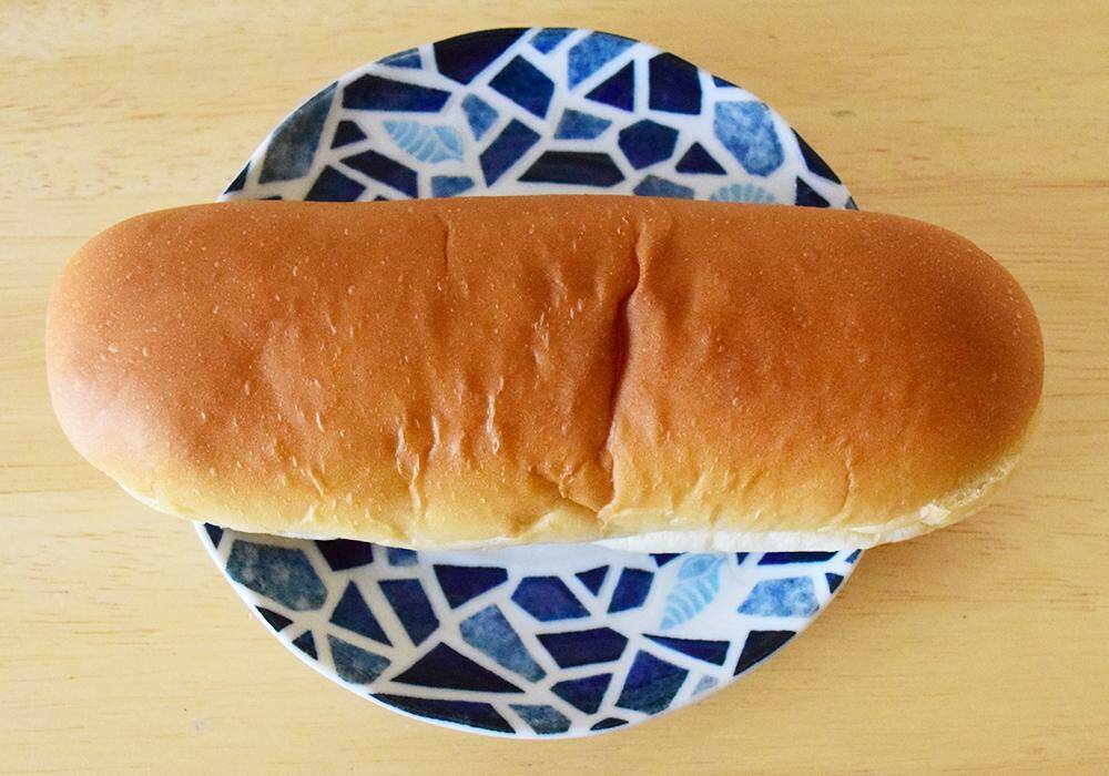 コンビニ「つぶあん＆マーガリンのコッペパン」食べ比べ！ファミマ・セブン・ローソンでつぶあんやマーガリンが多いのはどれ？《実食レポ》