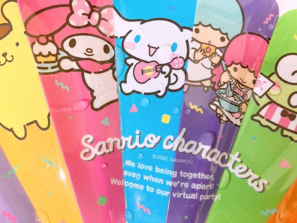 ダイソーでサンリオの 水を弾く 扇子見っけ キャラ勢ぞろいで連れて行こう 22年6月2日 エキサイトニュース
