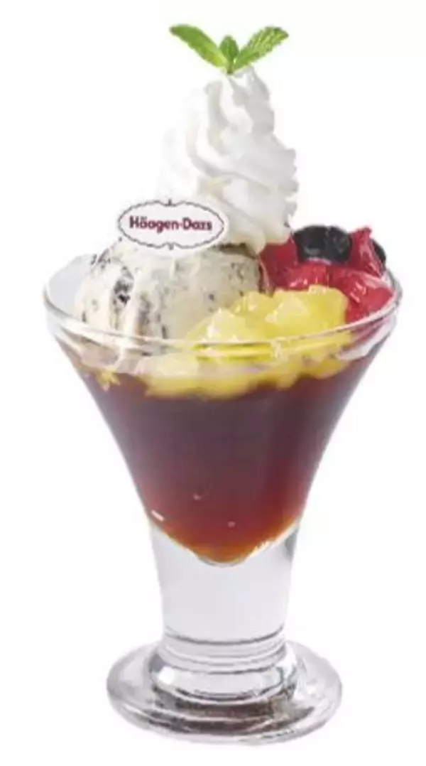 「【ジョナサン】ハーゲンダッツを使ったスイーツが登場したよ～！ボリュームたっぷりのパフェに目が釘付けになりそう♡」の画像
