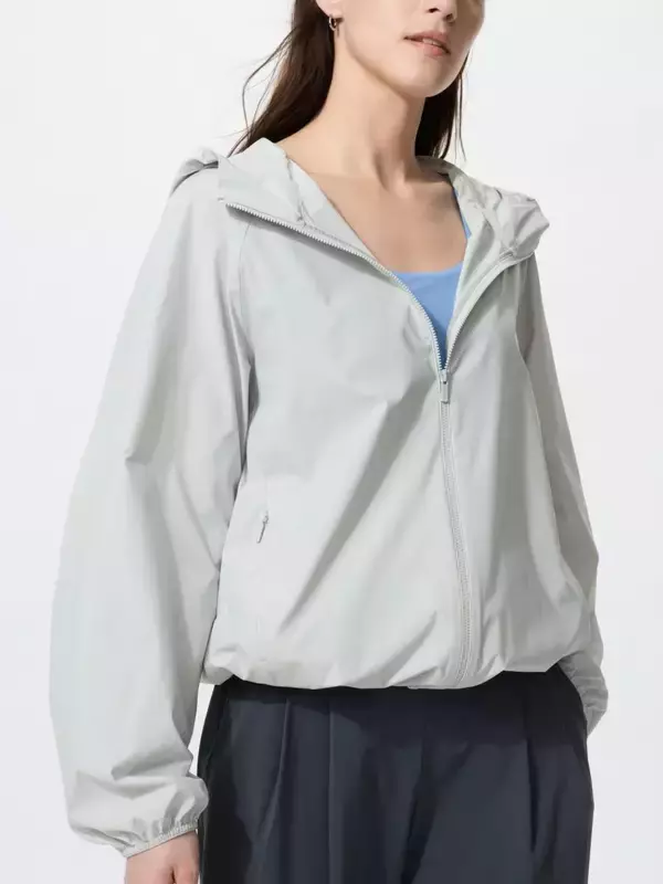 「【ユニクロ最新チラシ】話題のシアーTやUVカットパーカも特別価格に。待望の値下げアイテムまとめ。《3月19日まで》」の画像