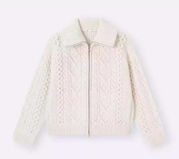 「【GU】大寒波の今こそ買い足したい！"最終値下げ"でお得に買えるアイテム3選」の画像