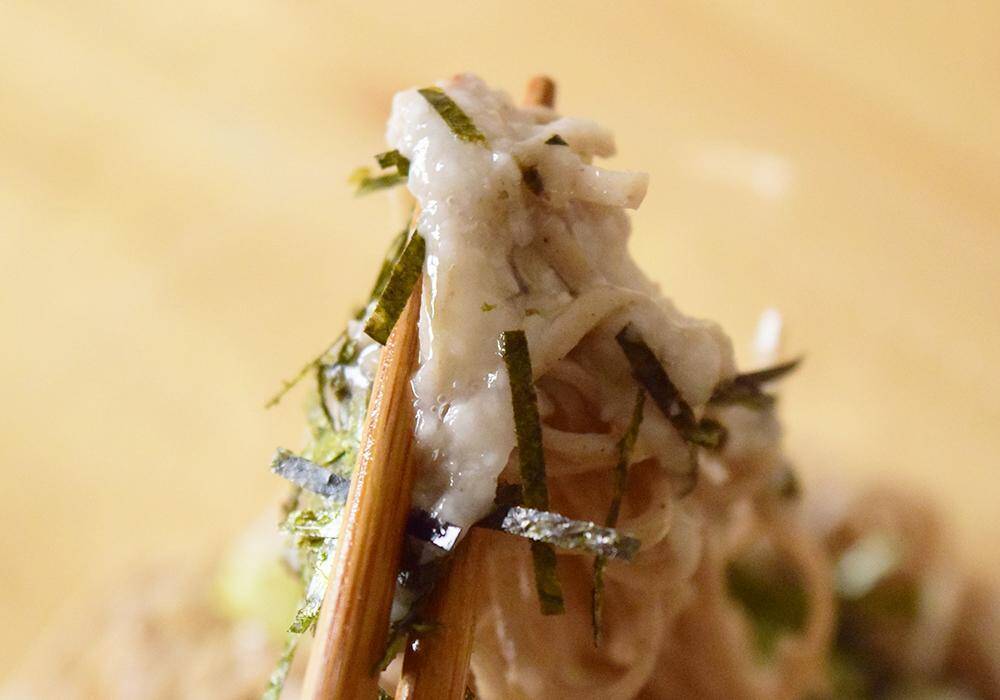 コンビニ「冷やしとろろそば」を食べ比べ！ローソン・ファミマ・セブンで"とろろ"の味わいはどう違う？《実食レポ》