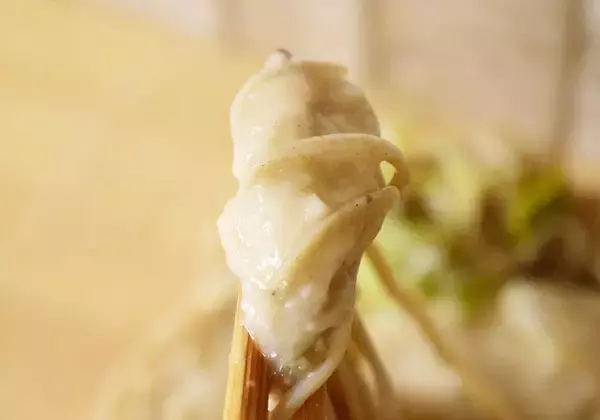 「コンビニ「冷やしとろろそば」を食べ比べ！ローソン・ファミマ・セブンで"とろろ"の味わいはどう違う？《実食レポ》」の画像