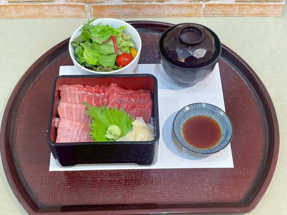 解体ショーや先着100人への刺身ふるまいも！「とっとり・おかやま新橋館」でクロマグロをたっぷり味わえるフェアがスタート《5月31日開始》