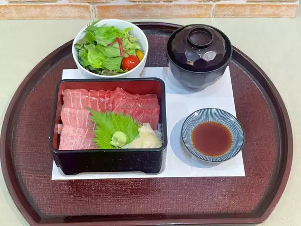 「解体ショーや先着100人への刺身ふるまいも！「とっとり・おかやま新橋館」でクロマグロをたっぷり味わえるフェアがスタート《5月31日開始》」の画像