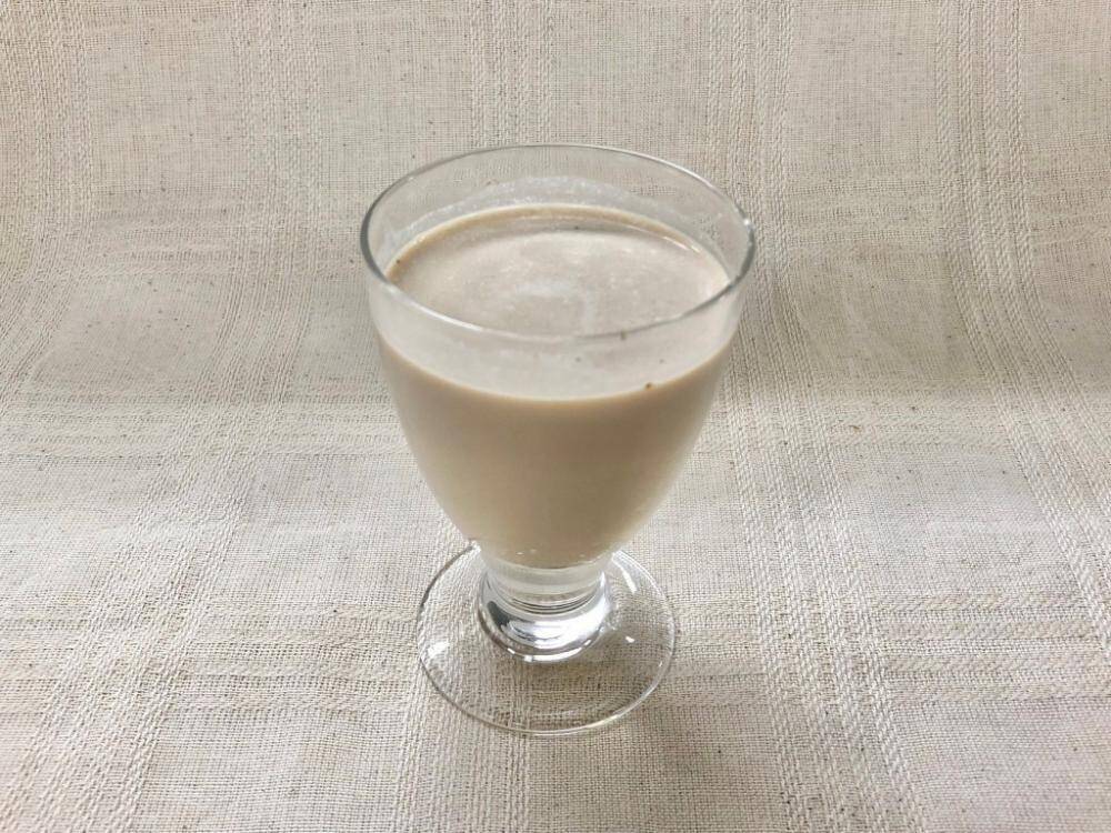 「スタバのスイートミルクコーヒーにそっくり」と話題のブレンディカフェラテ、実際に飲んでみたらマジで似てた。《編集部レビュー》