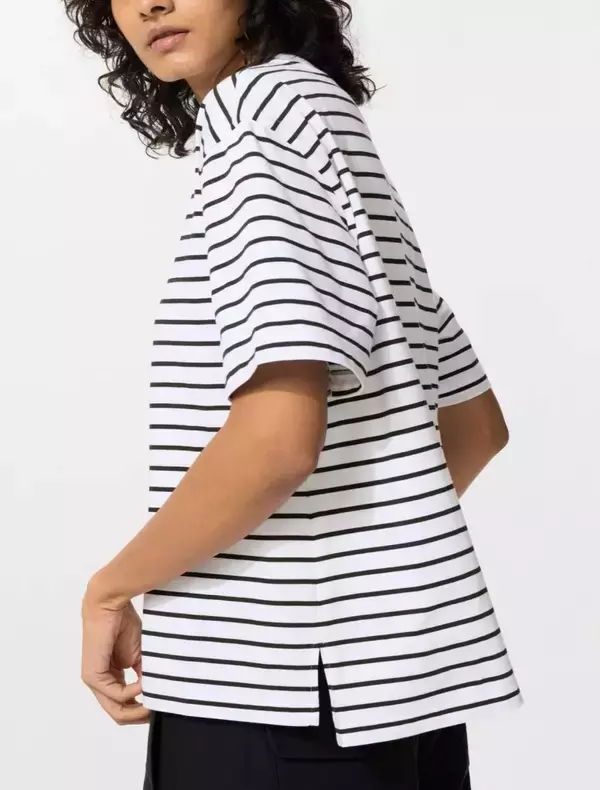 「【ユニクロ最新チラシ】UVカットウェア、エアリズムなど夏を快適にするアイテムがお買い得！7月23日まで「海の日特大セール！」開催中。」の画像