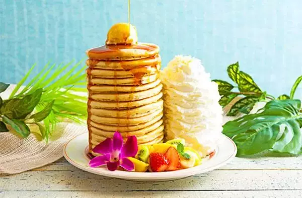 【Eggs'n Things】ビジュが最強すぎ♡高〜く積み重ねたスペシャルなパンケーキ「16 Stack Pancakes！」が食べられるのは3月19日まで。