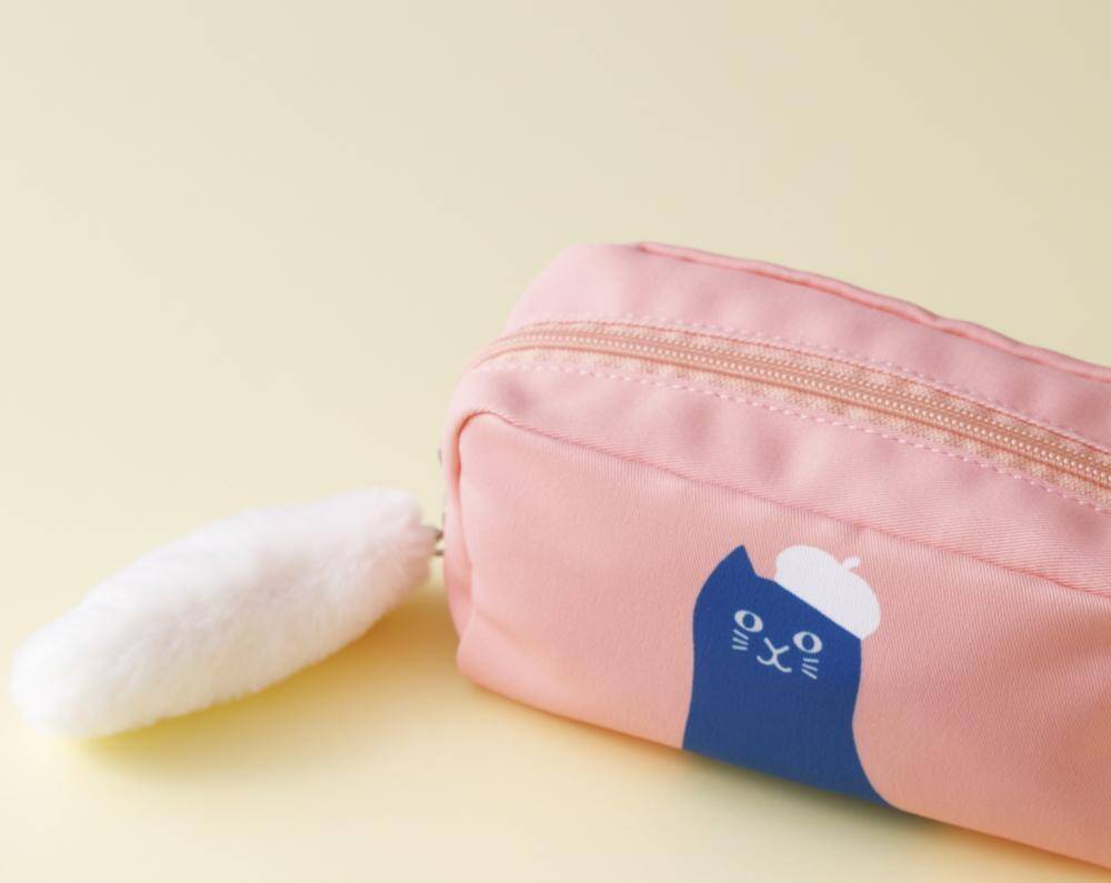紀ノ国屋の新発売"ねこスイーツ"が可愛すぎる♡モフモフのしっぽ付きポーチにミニスイーツバッグ...ギフトにもぴったり。