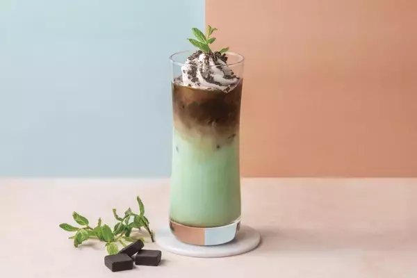 「「爽快！！！」「めっちゃ美味しかった」初夏に飲みたい"チョコミント"ドリンク6選」の画像