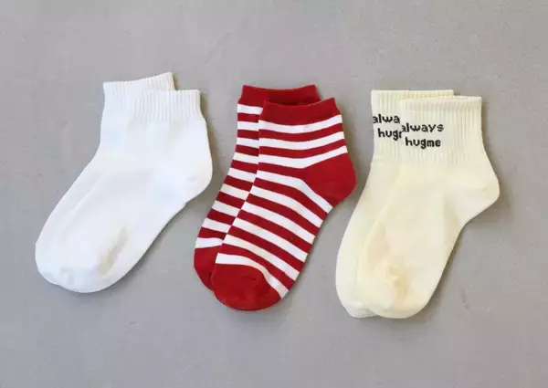 「靴下屋」の"3足よりどり1100円ゾーン"が帰ってくる！全国の約150店舗が対象。《2月20日から》