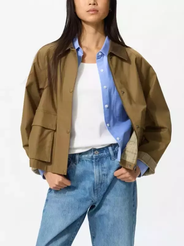 「【ユニクロ最新チラシ】ジーンズも無地Tも特別価格に。今週は人気の大人カジュアル服がお買い得。」の画像