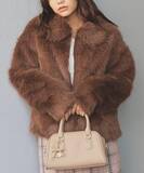 「ハニーズの「FINAL SALE」でお得に冬服を買い足そ♡アウターやマフラー、さらに福袋までも衝撃プライスに。」の画像1