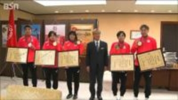 沼倉昌明選手「デフリンピック目指す子どもたちが増えたらいい」メダリストの5選手に新潟県スポーツ賞