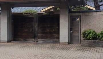 警察本部分庁舎の目の前で…　新潟県知事公舎の門を6回蹴り傷つけた器物損壊容疑　46歳無職の男を逮捕　新潟