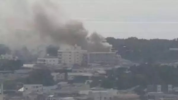 【続報】新潟市中央区関屋金衛町2丁目で火事 80代男性が病院搬送 消火活動中