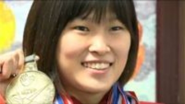 「チームは金メダル 個人としてはエースとして活躍できるように」デフ女子バレー金メダルの岡田夕愛 選手が上越高校に凱旋